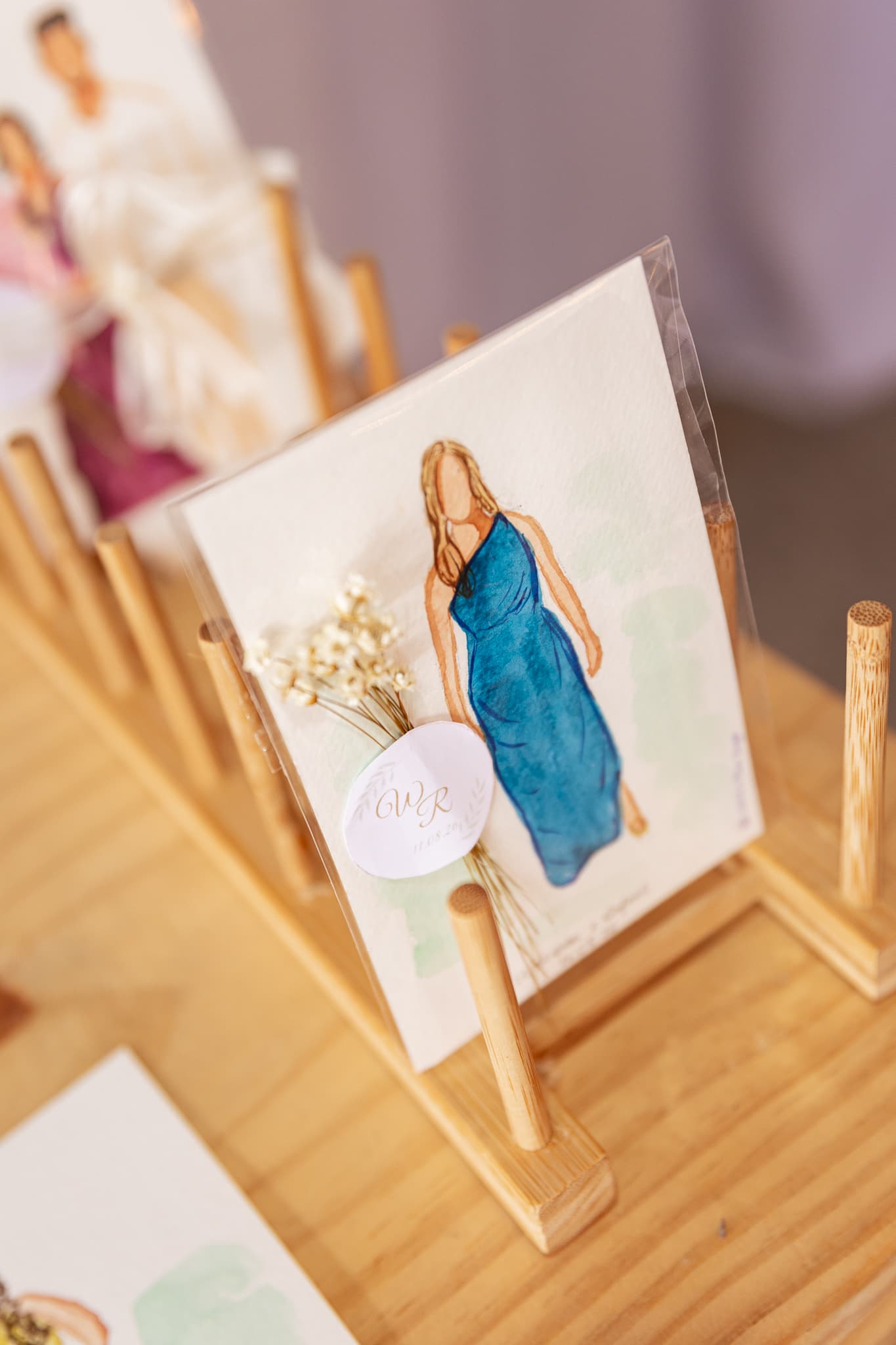 Aquarelas prontas para serem entregues no casamento